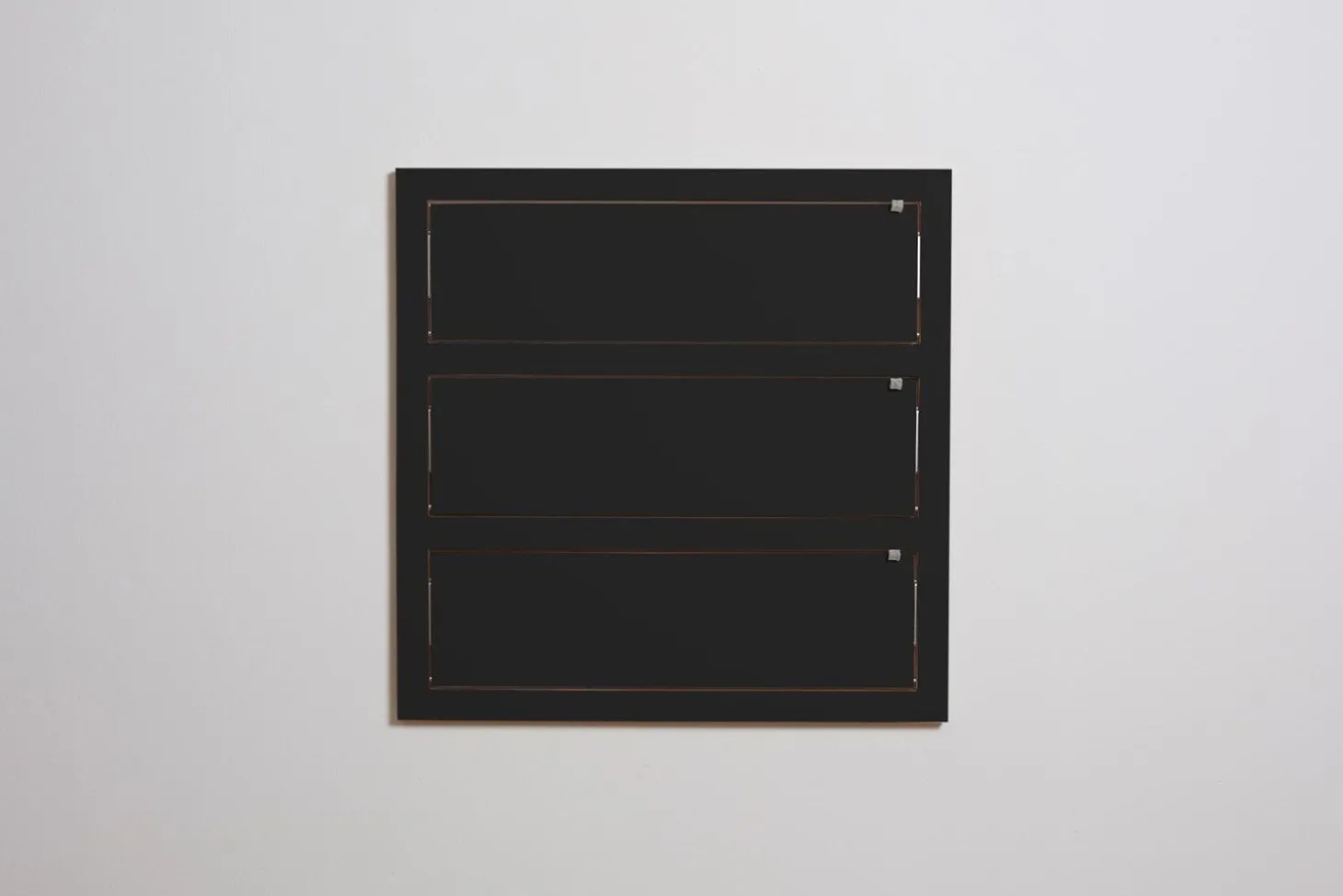 Ambivalenz - Fläpps Hylde - 80 x 80 cm - Sort birk