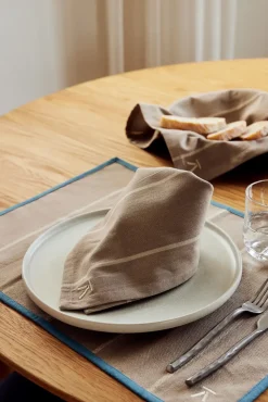 Andersen Furniture - Andersen Dækkeserviet - Beige/Blå