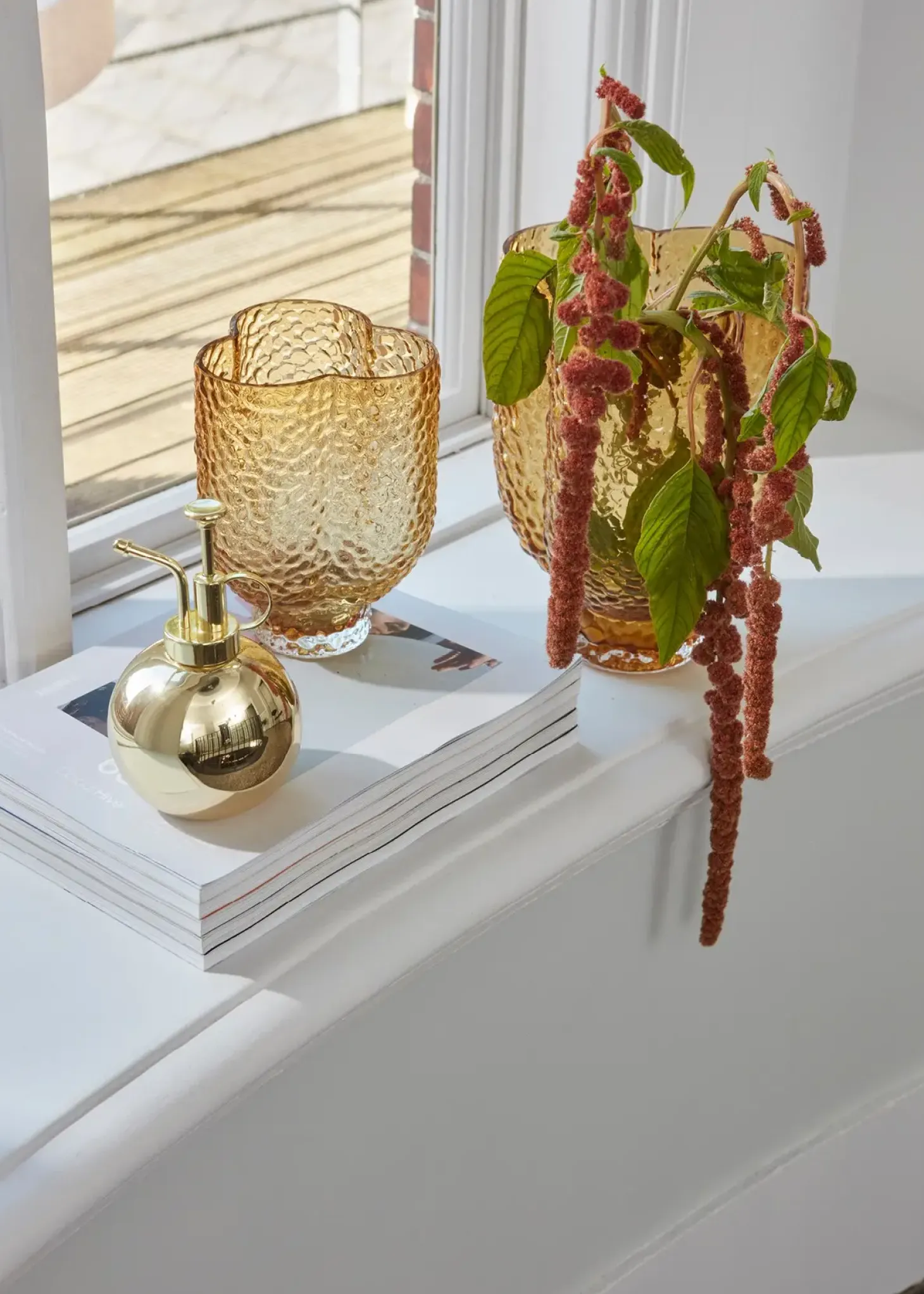 AYTM - ARURA Trio Vase Amber - Large - 18,5 x 16,2 x 25 cm