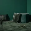 AYTM - Globe vase/krukke med fod - medium - forrest/messing