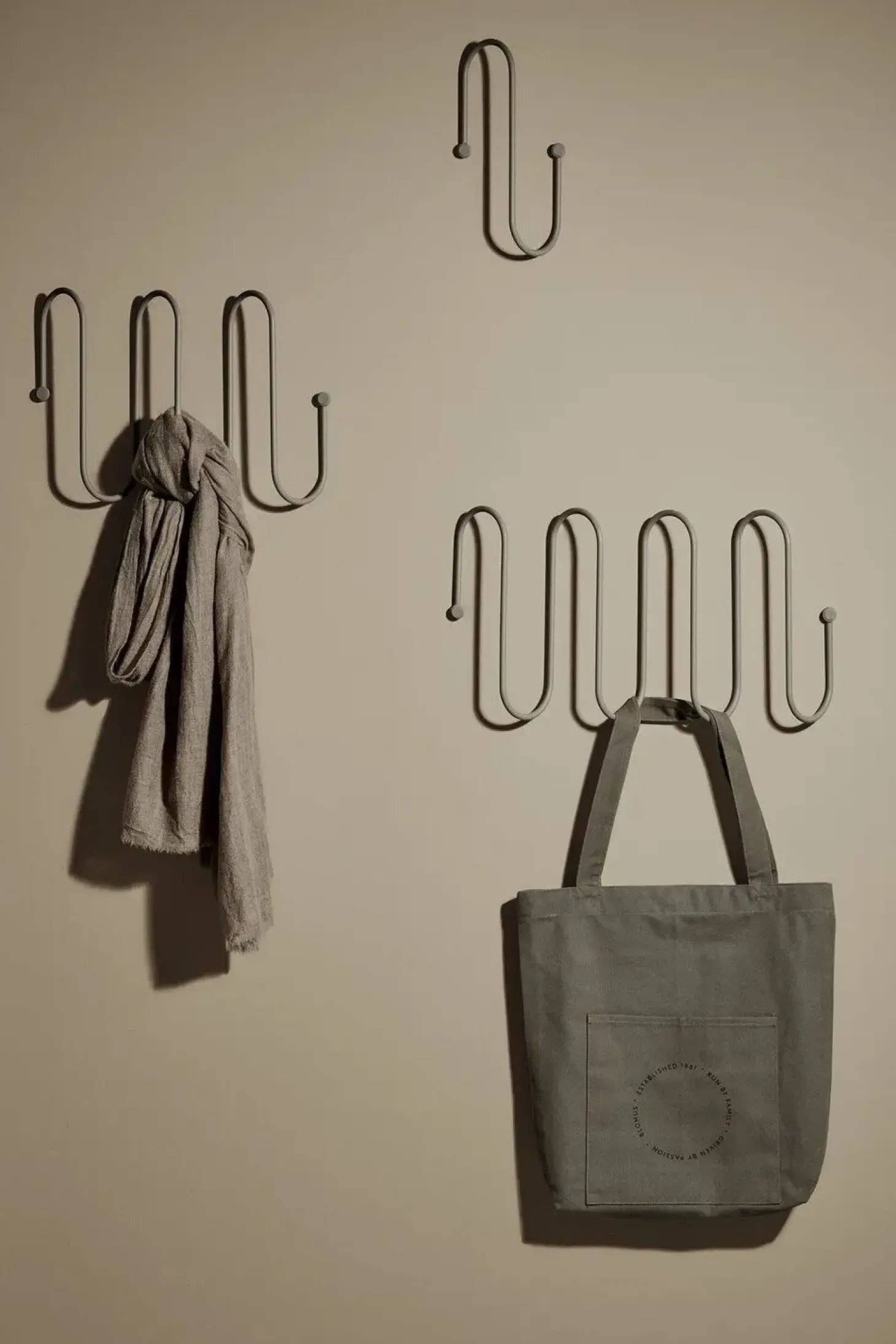 Blomus - CURL knage S - Grå