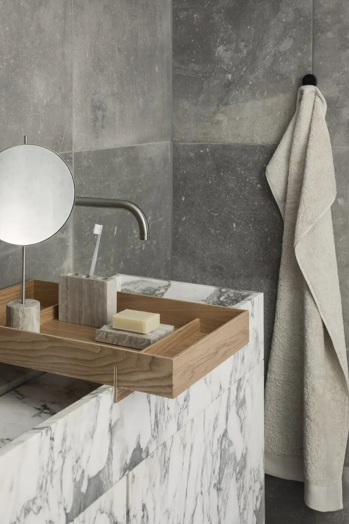 Blomus - Hand Towel - Moonbeam - RIVA