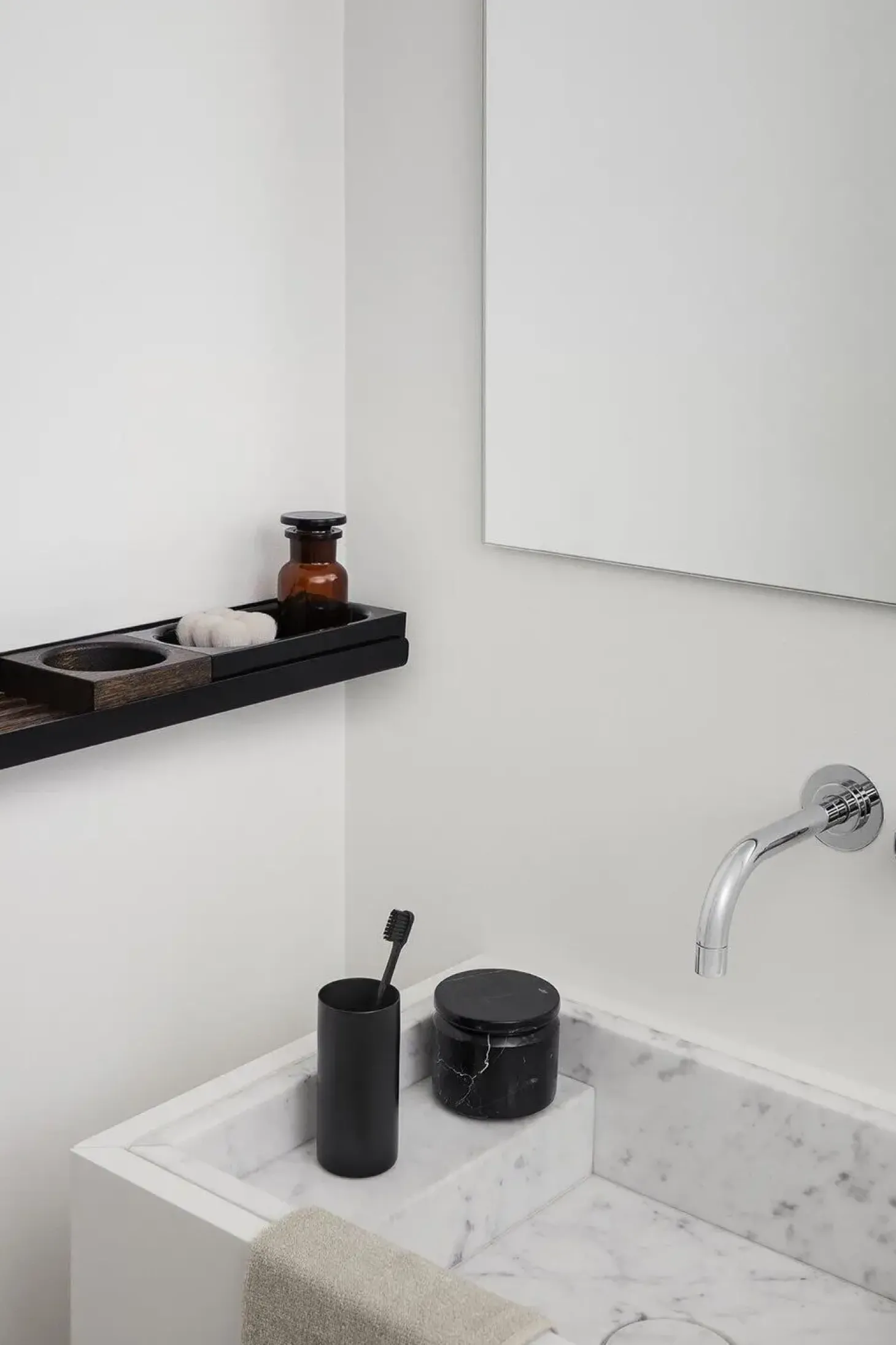 Blomus - Toilet Paper Holder and Brush - Black - MODO