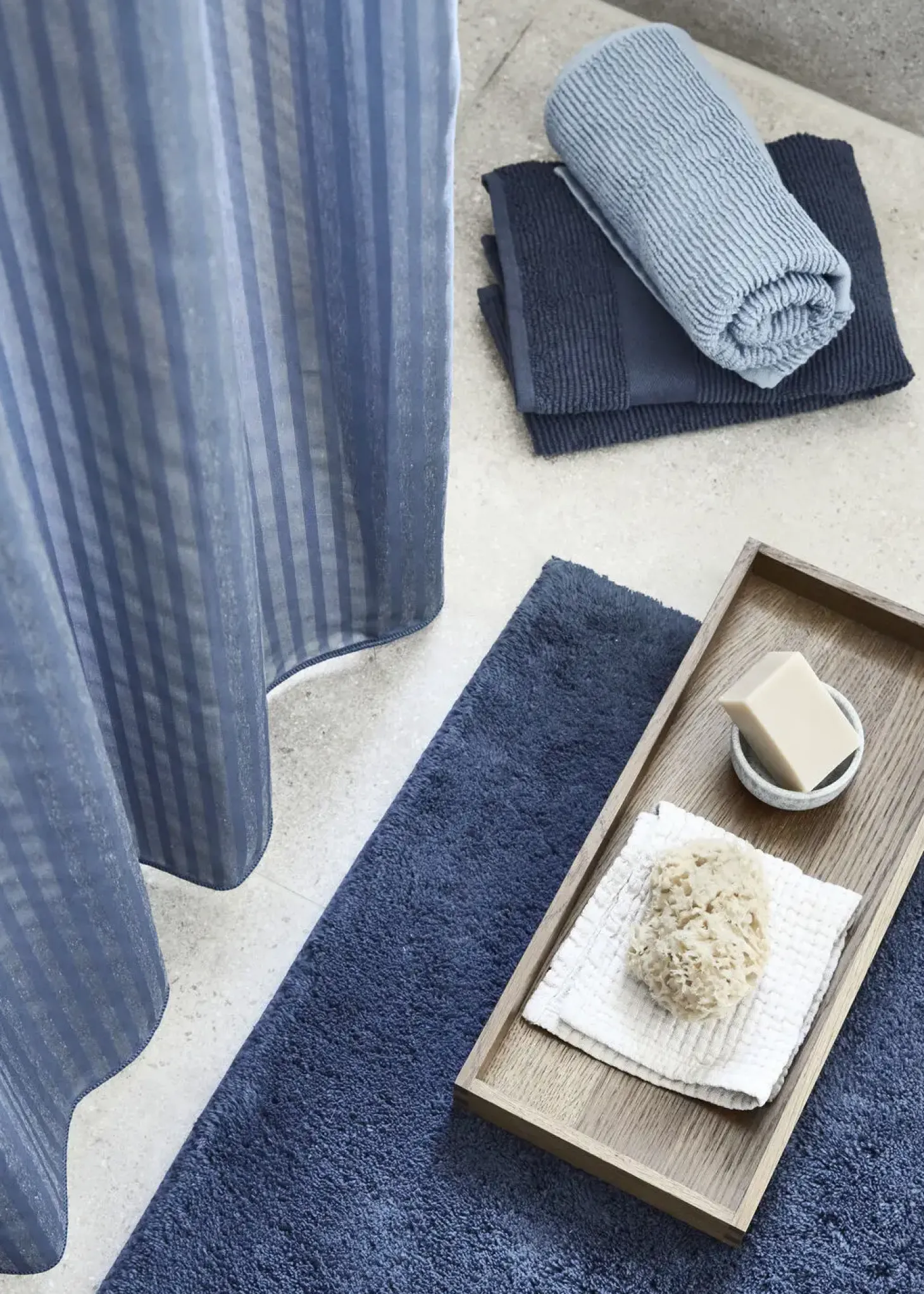 Compliments - Bademåtte - Even Bath Mat 60x100 cm - Mørk blå