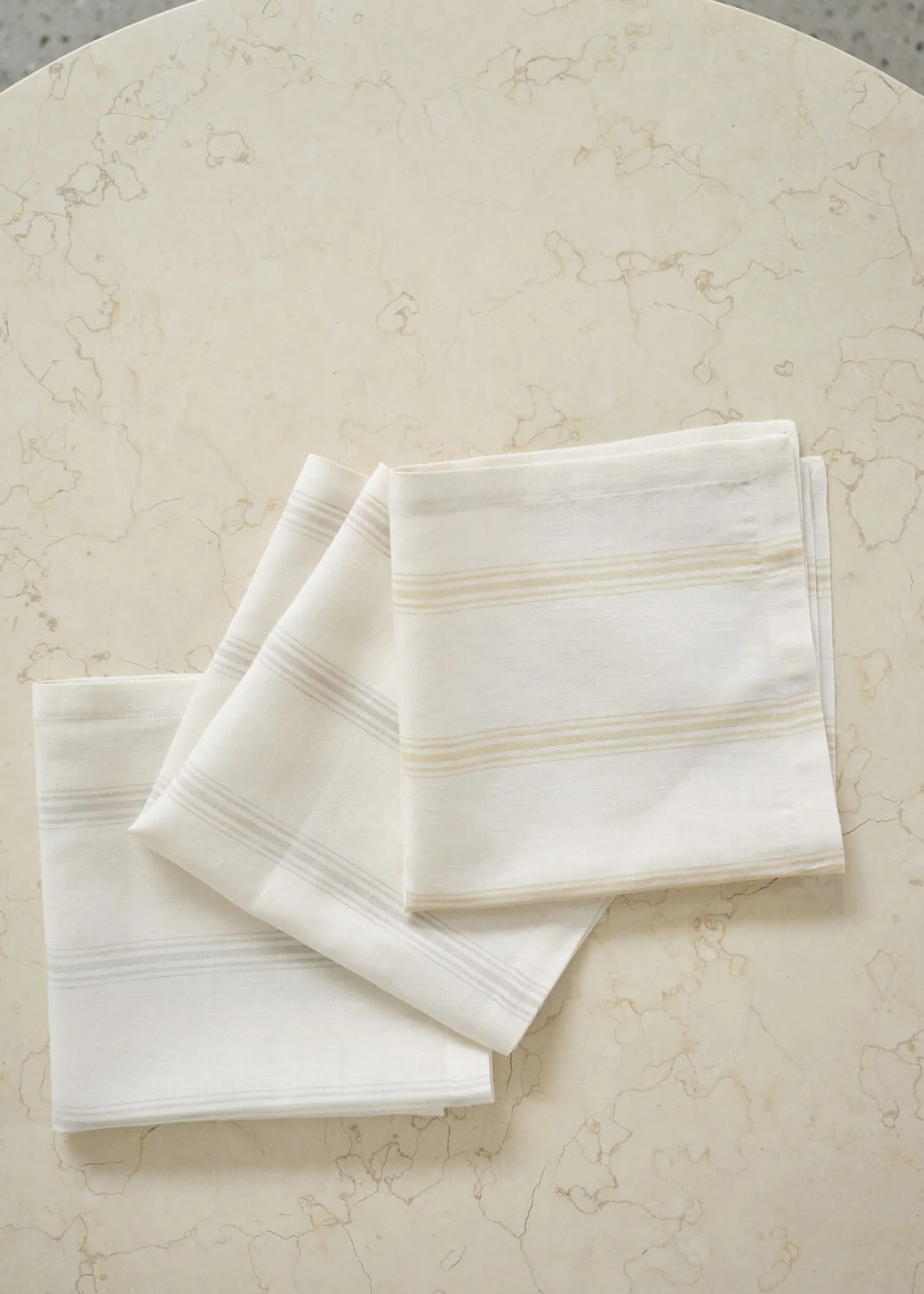 Compliments - Serviet - Brise Napkin 45x45 cm - 4 pack - Sand