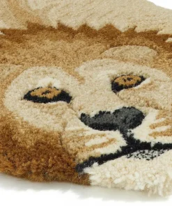 Doing Goods - Moody Lion Gulvtæppe - Small