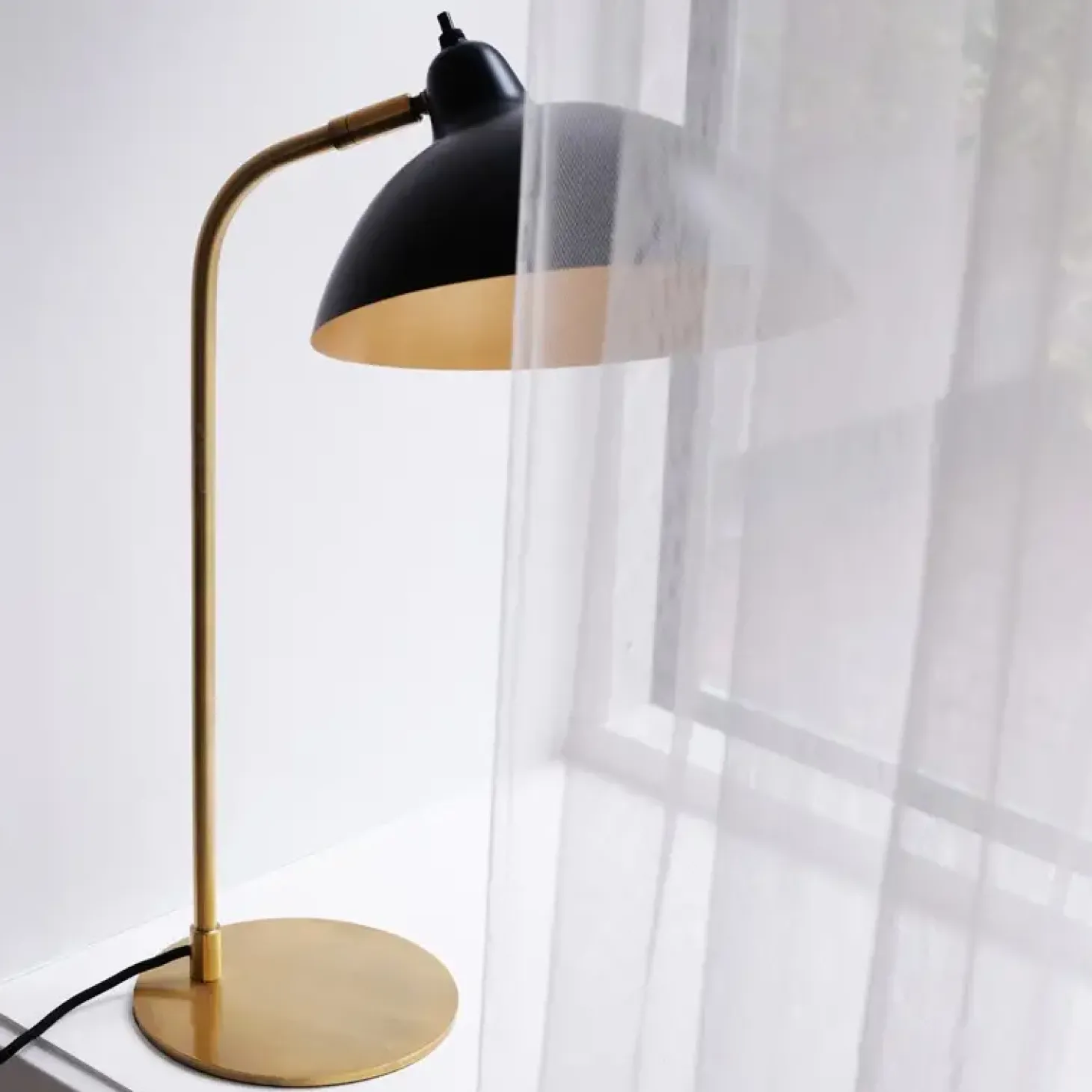 Dyberg Larsen - Futura Antik Brass Table bordlampe