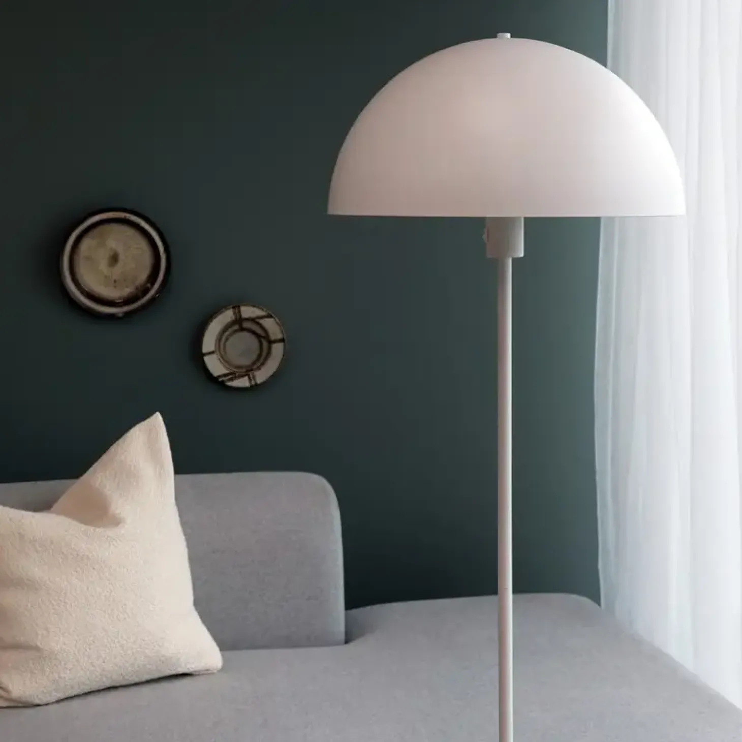 Dyberg Larsen - Stockholm gulvlampe - Mat hvid, 140 cm