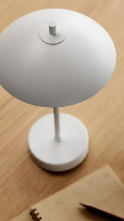 Fritz Hansen - Bordlampe - Musling™ Portable - Hvid