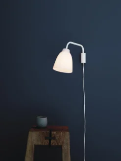 Fritz Hansen - Væglampe - Caravaggio Read - Opal