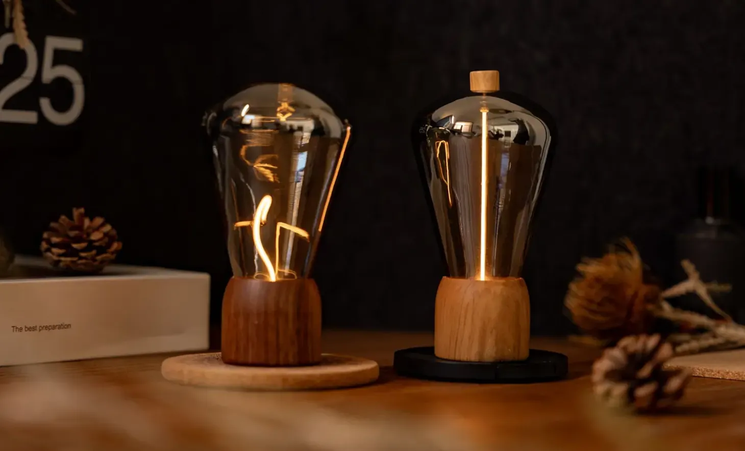 Gingko - Bordlampe - Opal Drift Light - Hvid Ask