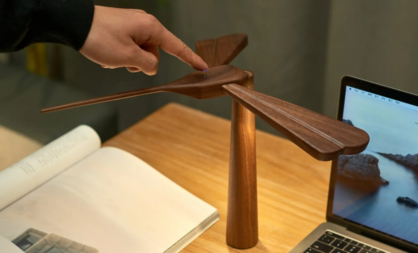 Gingko - Dragonflight Balance Light Walnut