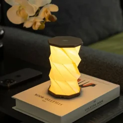 Gingko - Hexagon Twist Bordlampe - Mini - Walnut Drift - H14 cm