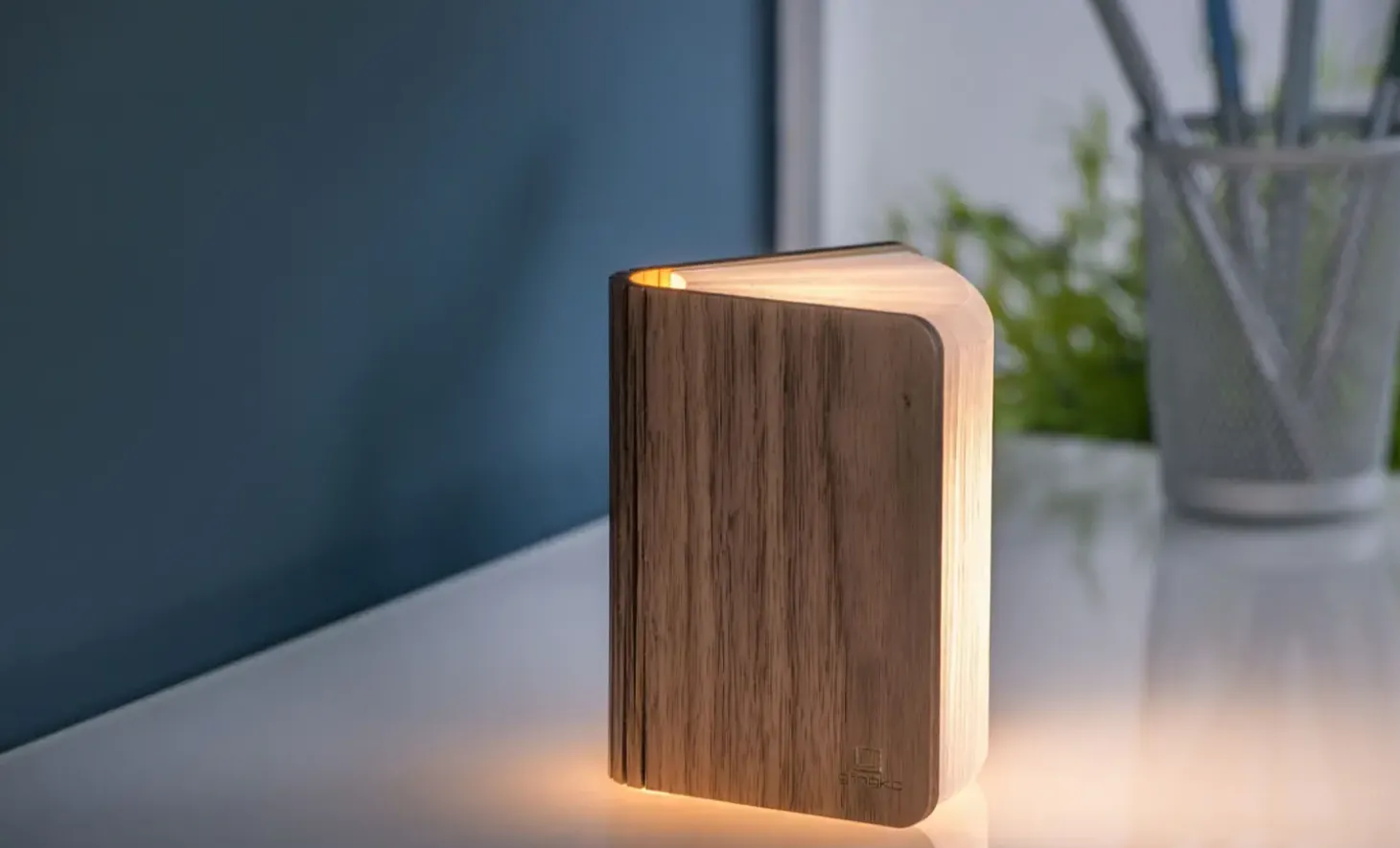 Gingko - LED Smart Booklight- Mini Walnut