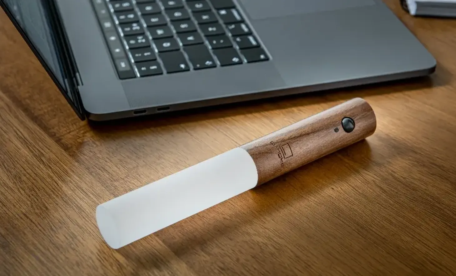 Gingko - Smart Baton Light Walnut