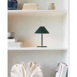 Halo Design - Bordlampe (ude eller inde) - Hygge - Mørkegrøn