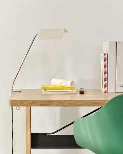 HAY - Bordlampe - Apex Desk Clip Lamp - Oyster White / Hvid