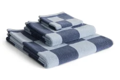 Hay - Check Bath Towel (Organic) - W70 x L136 - Steel Blue - Steel blue - 669