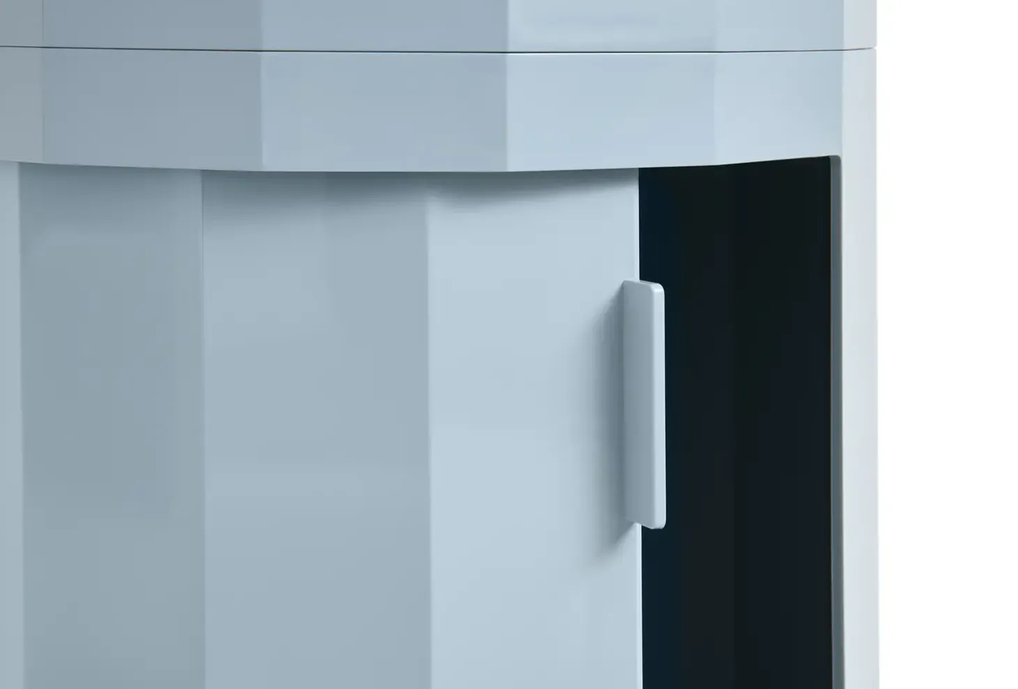 Hay - Facet Cabinet - Low - Misty Grey - Lysegråt sidebord med hjul - H 49 cm