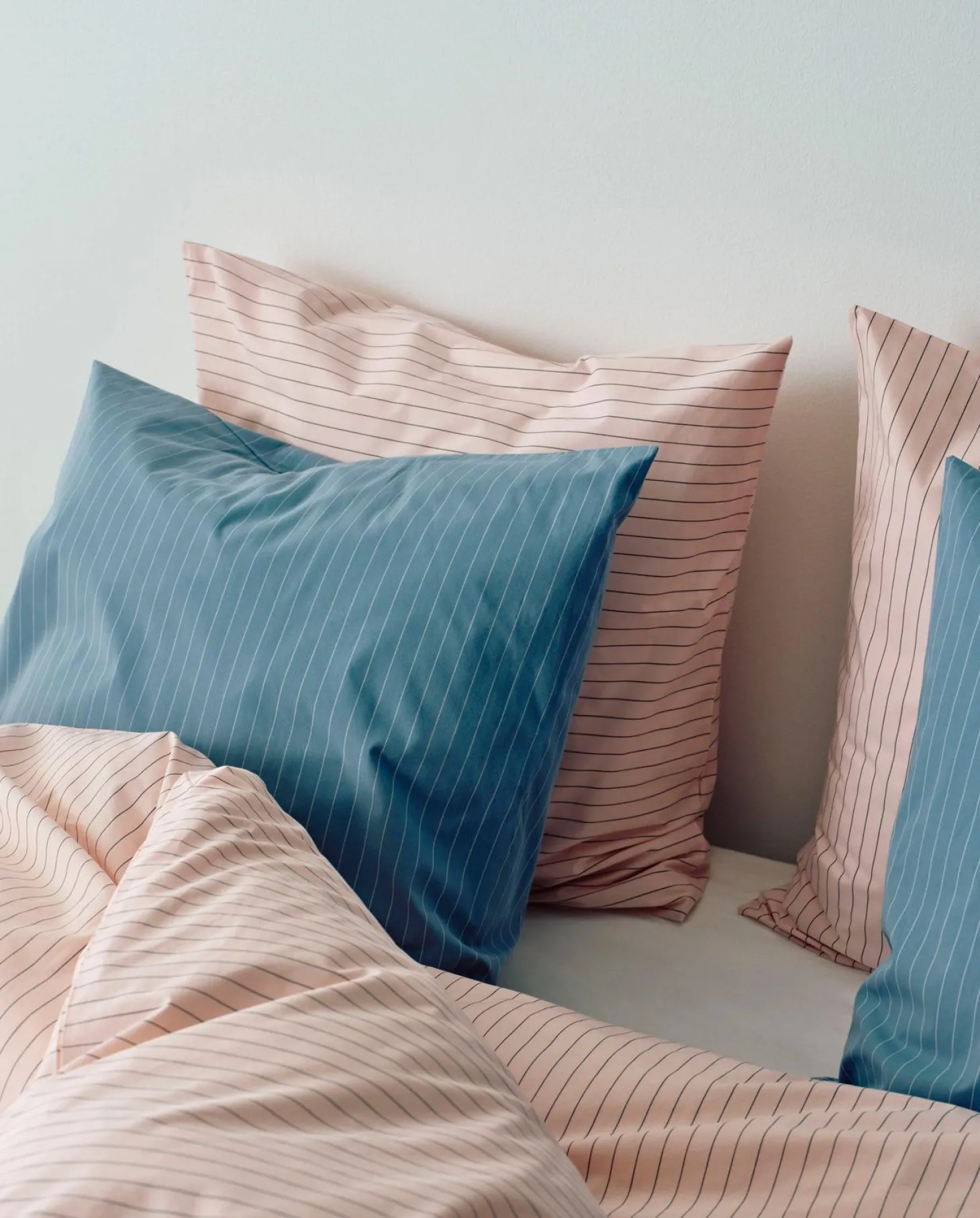 Hay - Fineline Pillow Case - 63 x 60 - Blue