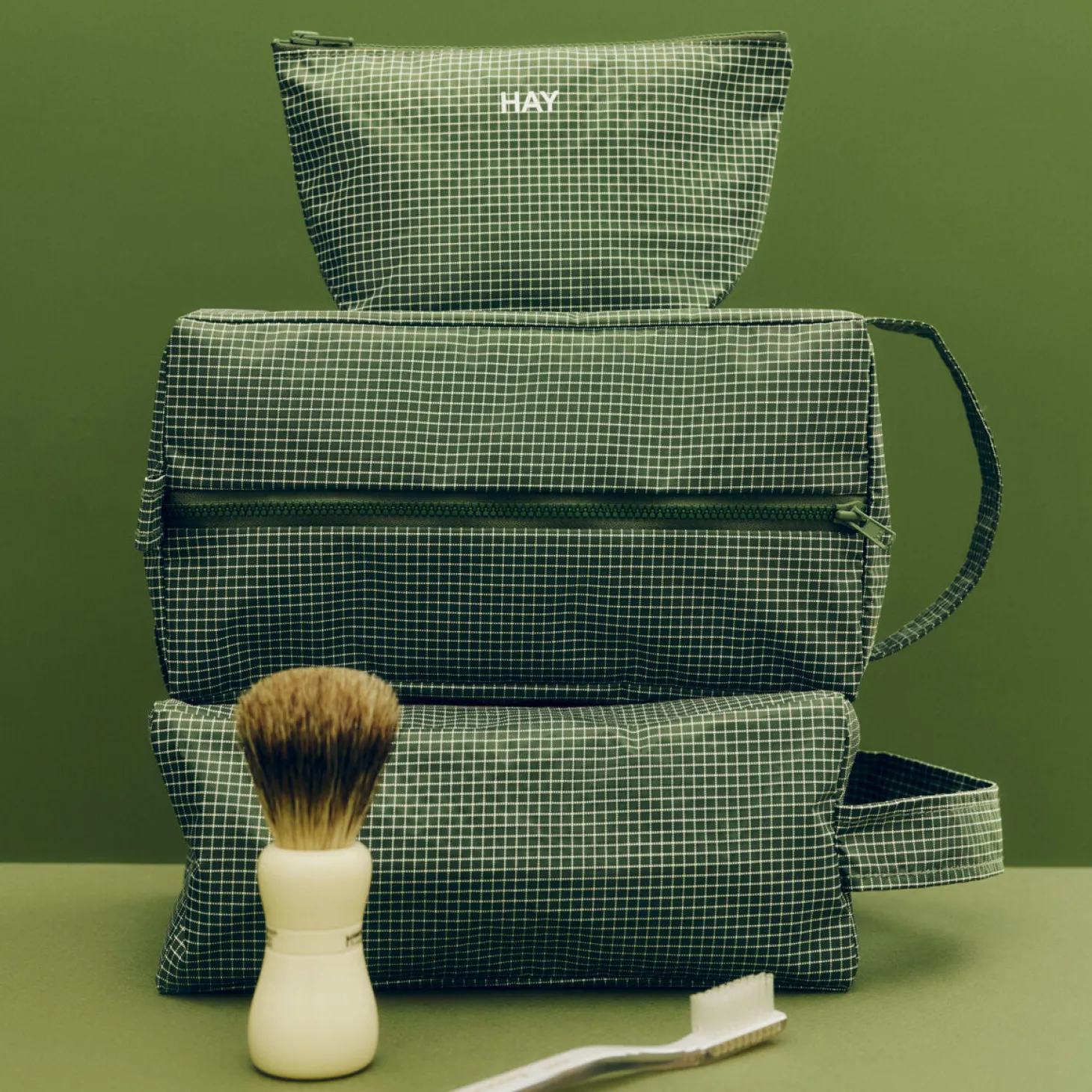Hay - Grid Wash Bag - Small - Burgundy