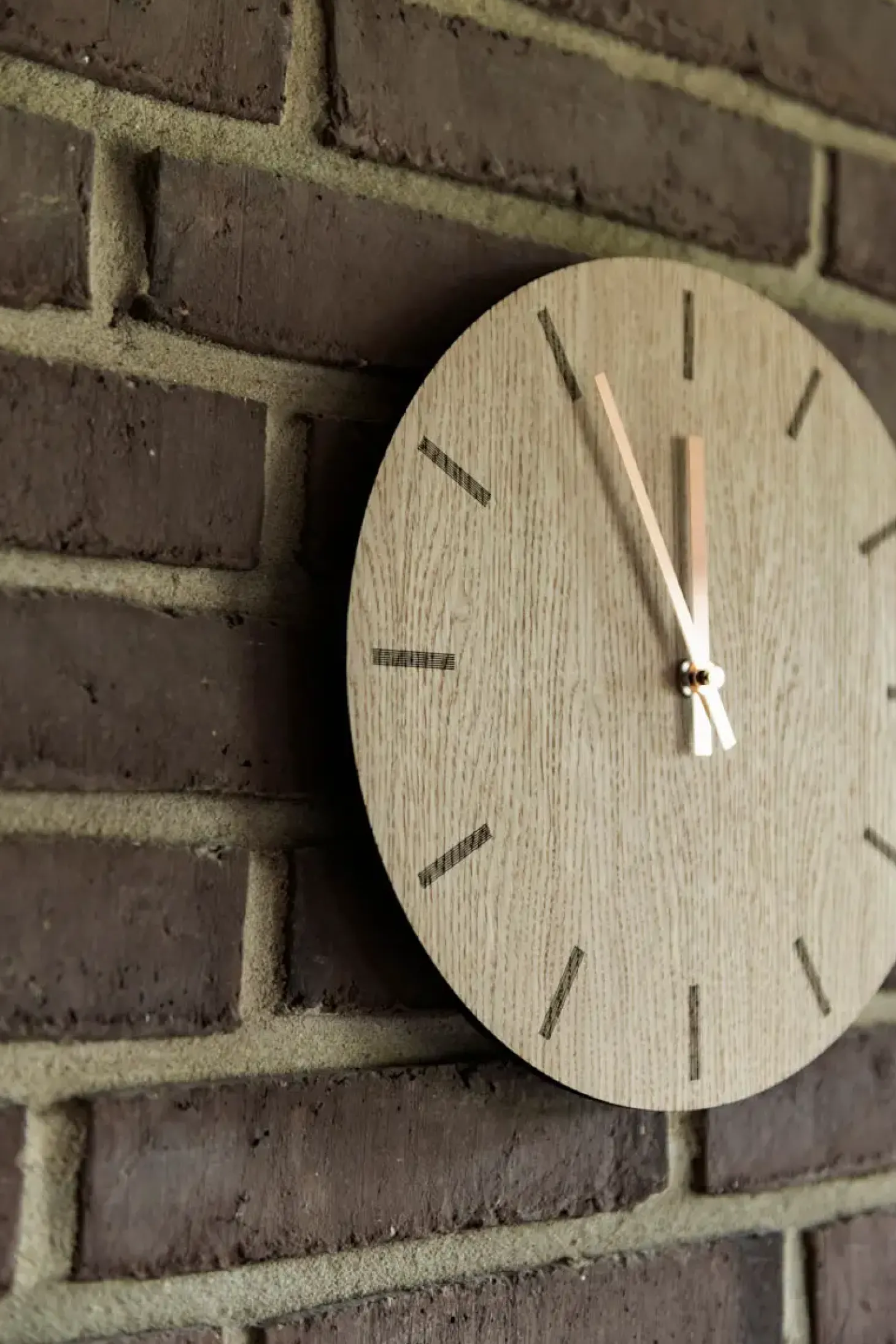Hemverk - Vægur - Light Oak - Eg/Guld - Ø28 cm
