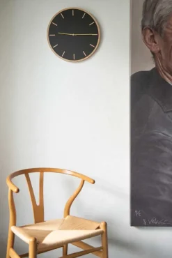 Hemverk - Vægur - Lys Eg/Sort - Sølv visere - Ø38 cm