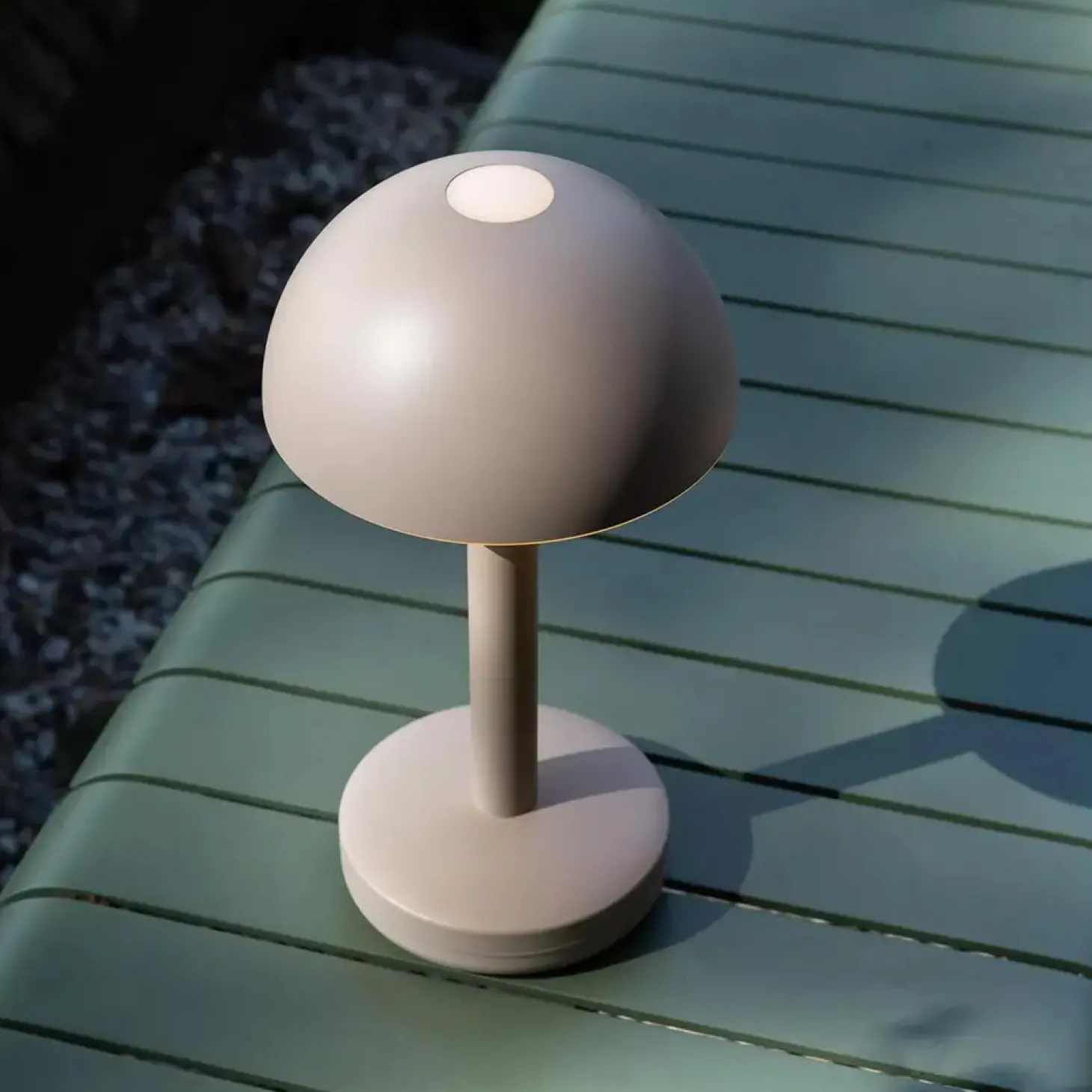 Humble Lights - Bordlampe - Bug - Beige