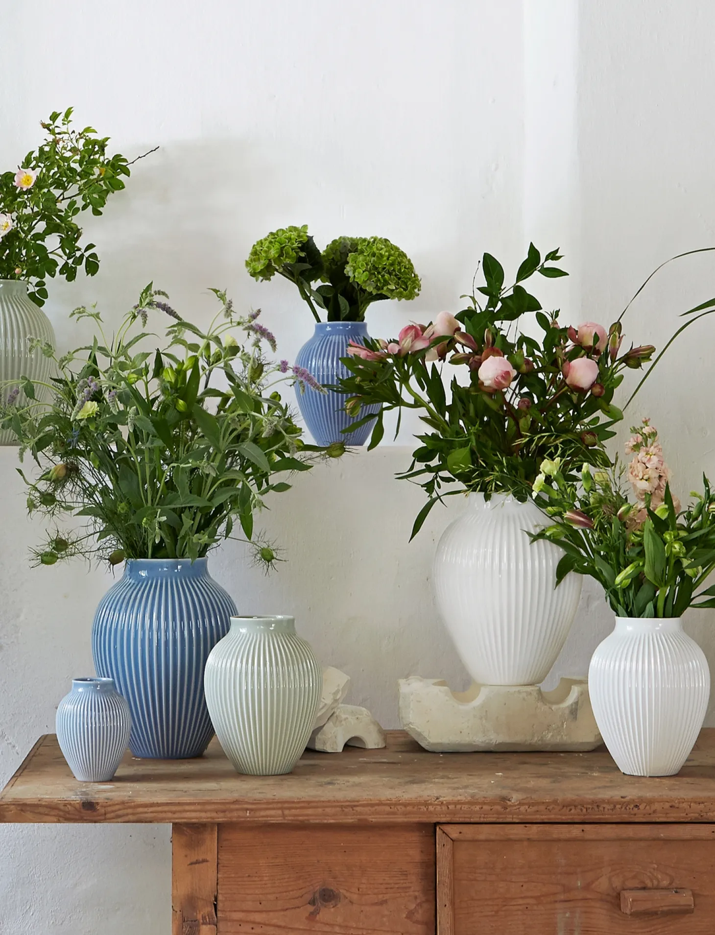 Knabstrup Keramik - vase H 27 cm ripple lavender