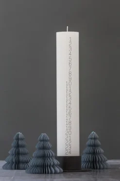 Kunstindustrien - Kalenderlys - Hvid med sorte tal - 5 x 30 cm.