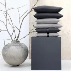 Louise Smærup - Pude Boule- Light Grey (40x60 cm)