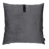 Louise Smærup pude - Mørkegrå pude i velour 65 x 65 cm