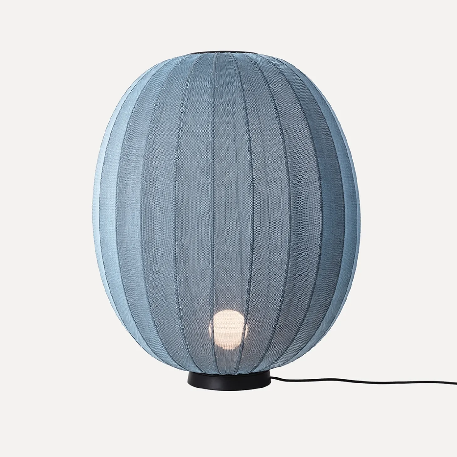 Made By Hand - Gulvlampe - Knit-Wit 65 High Oval Floor Level - Blue Stone