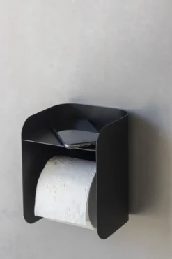 Mette Ditmer - CARRY toiletrulleholder, sort