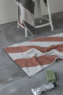 Mette Ditmer - DIAGONAL bath mat - Brick