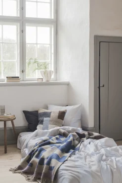 Mette Ditmer - DIAGONAL-sengesæt - Light grey/Sand - W140 x L200 cm