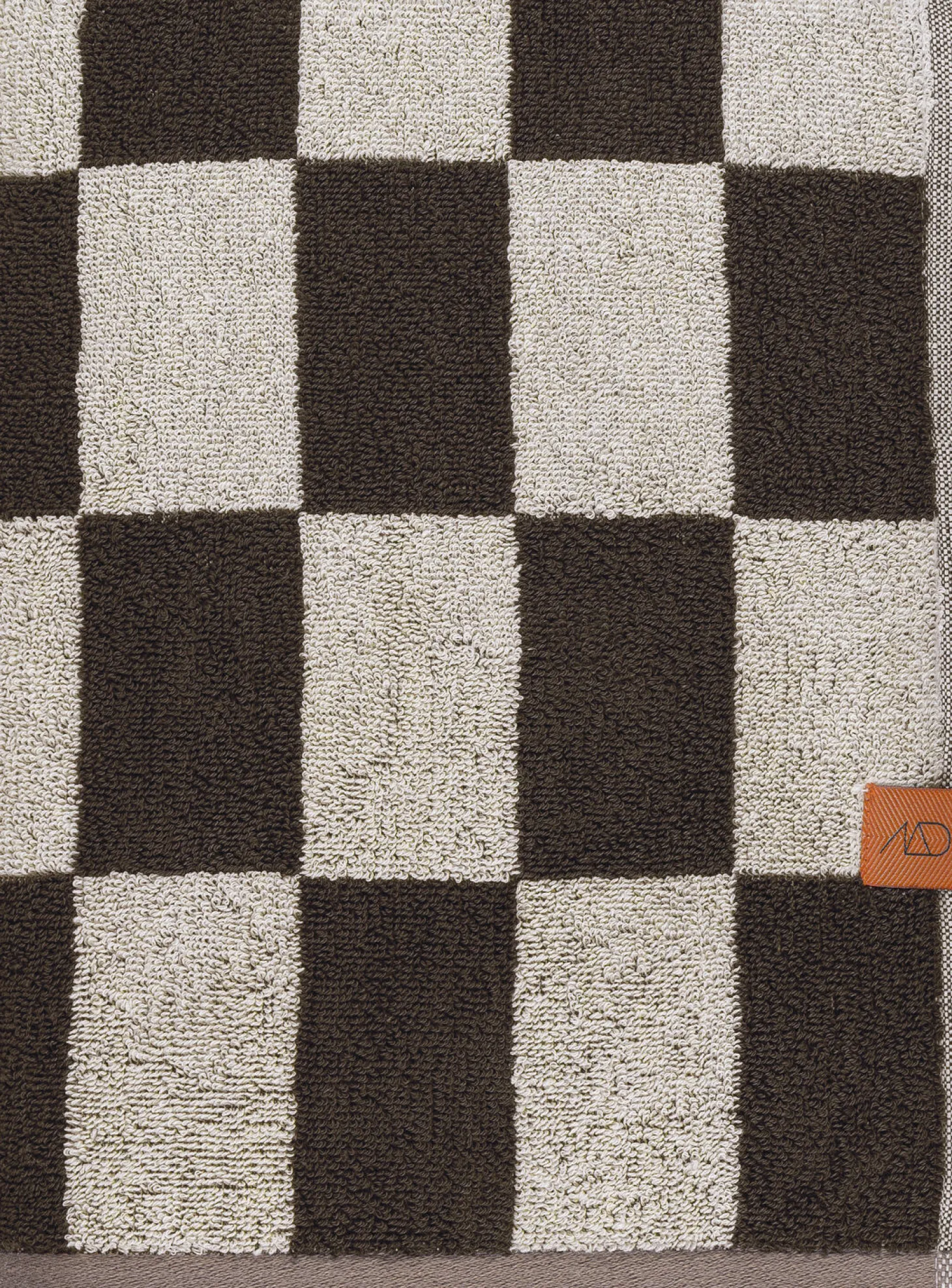 Mette Ditmer - RETRO-håndklæde - Chocolate - W70 x L133 cm