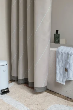 Mette Ditmer - SUBTLE shower curtain - Mint