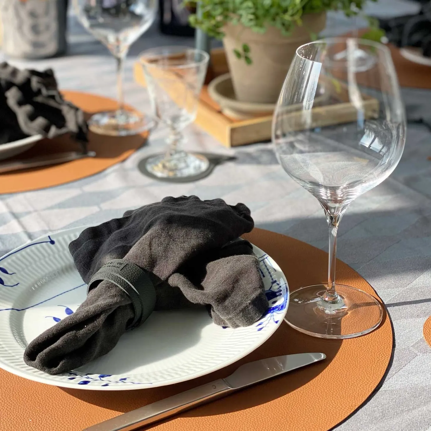 MiLLE W NORDISK DESIGN - Servietring - Sort læder
