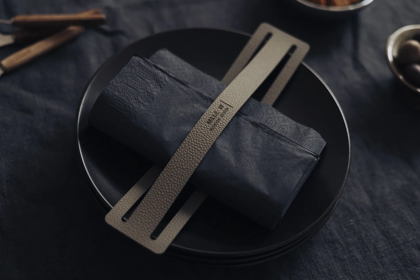 MiLLE W NORDISK DESIGN - Servietholder - Grå læder