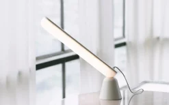 Normann Copenhagen bordlampe - Acrobat bordlampe i sand