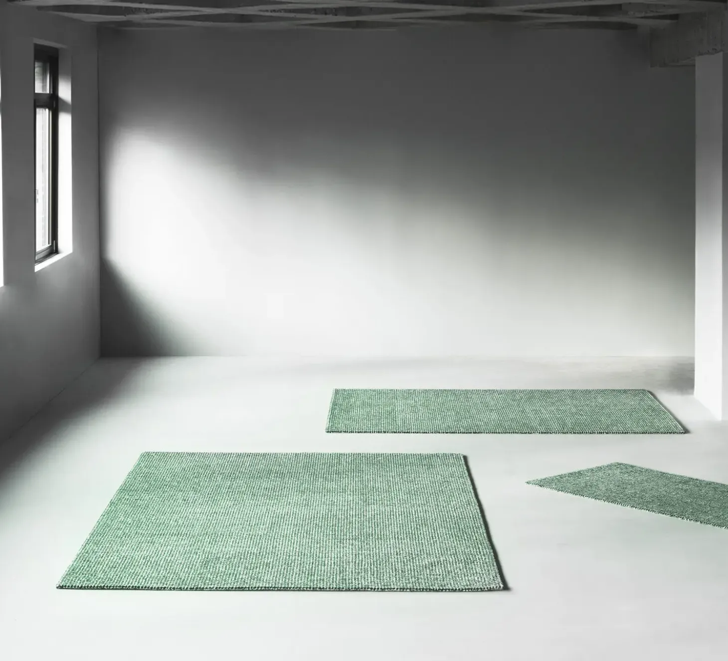 Normann Copenhagen - Flick Rug Tæppe 200x300 cm - Off White/Dark Green