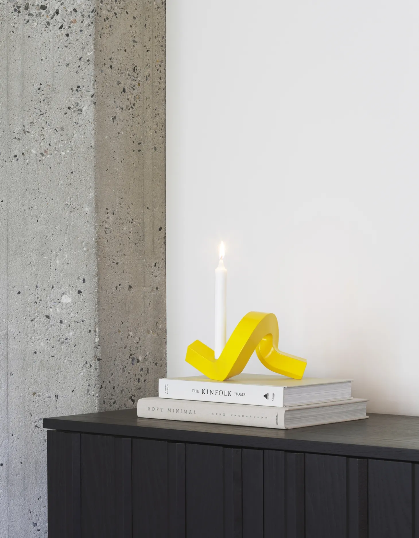 Normann Copenhagen - Lysestage - Crooked Candlestick One - Yellow / Gul