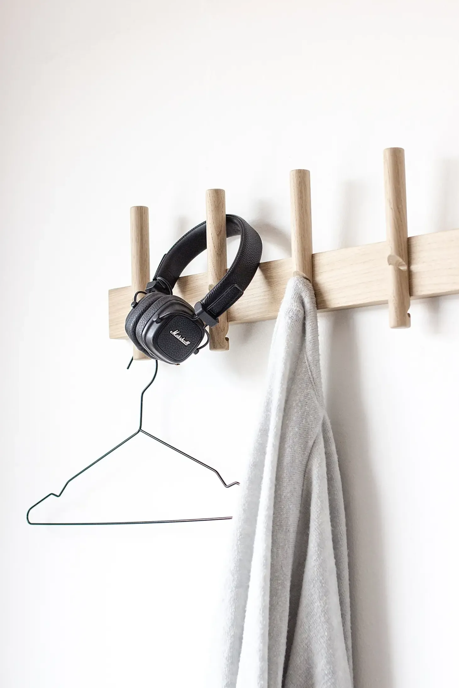 Roon & Rahn by We Do Wood - Reces Knagerække 98 cm i eg