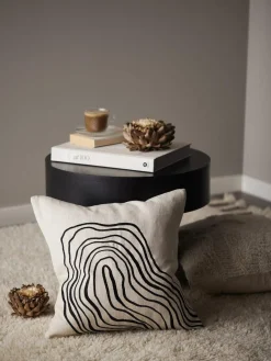 Svanefors - Curve Pudebetræk - Black/white 45x54cm