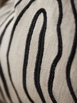 Svanefors - Curve Pudebetræk - Black/white 45x54cm