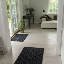 Tica Copenhagen - Smudsmåtte - Lines - Sort/grå - 67x200 cm