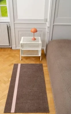 Tica Copenhagen - Smudsmåtte - Stripes Vertical - Sand/Lyserød - 67x120 cm