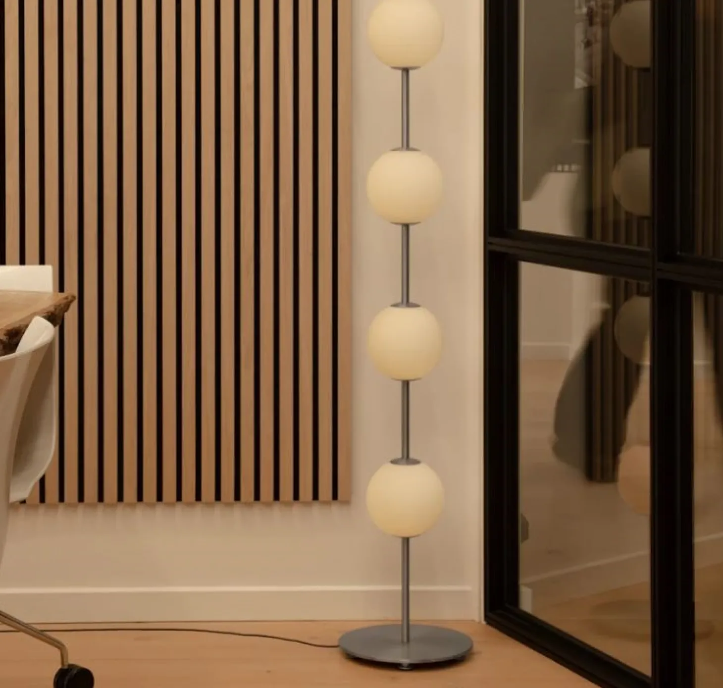 Umage - Gulvlampe - Audrey - Stål
